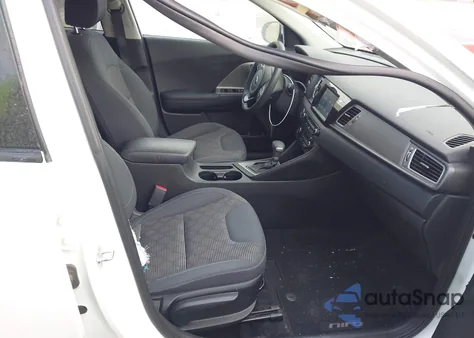 2019 Kia Niro Lx z USA, uszkodzony, nr VIN KNDCB3LC3K5246125